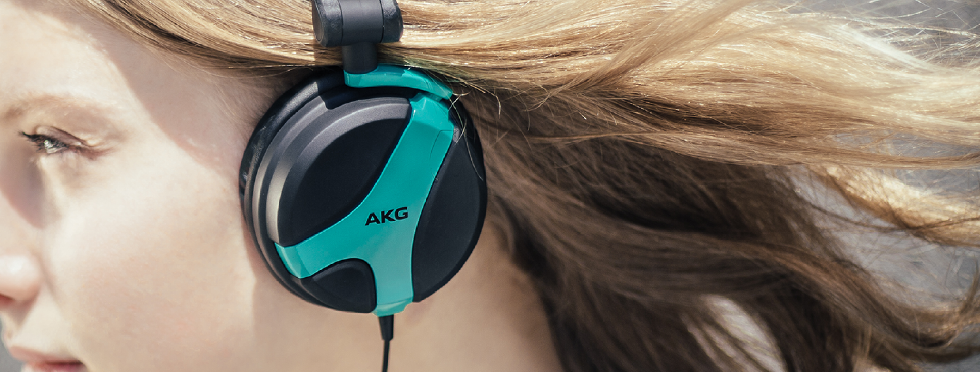 Product design for headphones: K81, AKG Acoustics | PESCHKE