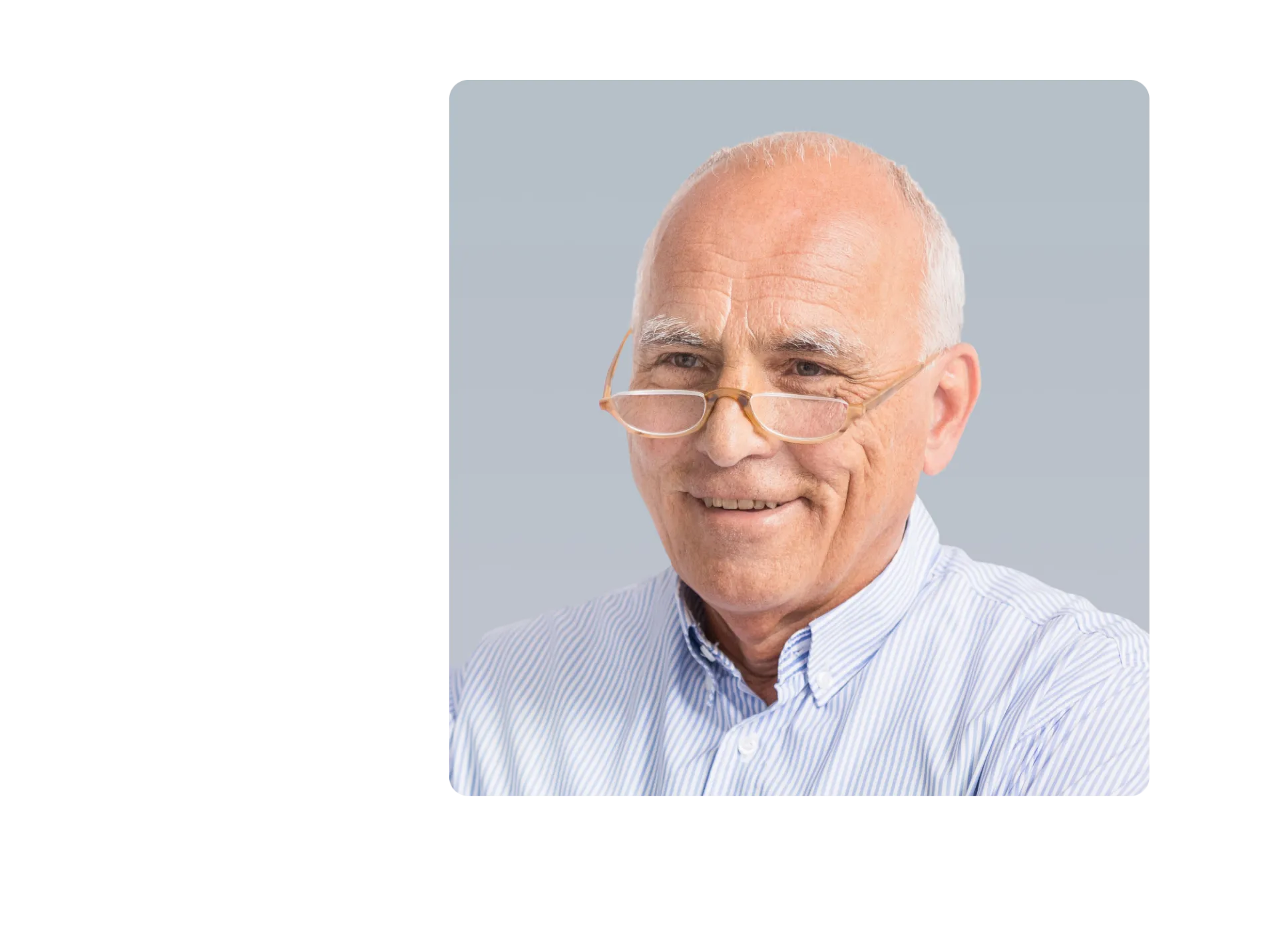 Matthias lächelt in die Kamera